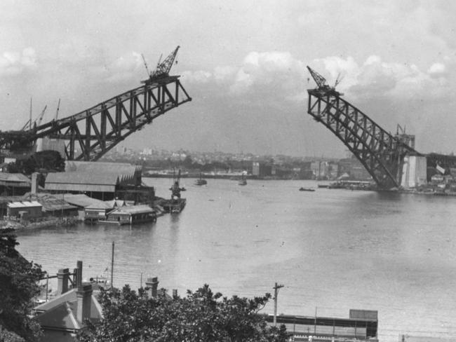 A Piece Of The Sydney Harbour Bridge Found In The Backyard Of Gordon ...