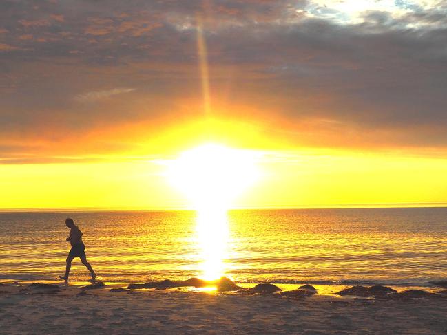 HIGHRES SA WEEKEND SUMMER COMP 2016. this_perspective_photos The best way to end the day. | Therasa #natandtherasa #thisperspectivephotos #nature #sea #love #novaissummer #saweekendsummer #friends #instagood #instagram #sun #sunset #sunsetporn #adelaidebeaches #adelaide #beachlife #beachRunning sunset Semaphore Park.Photo taken by: Therasa Lear Phone contact: 0499 992 382  Email seafoodtherasa@bigpond.com