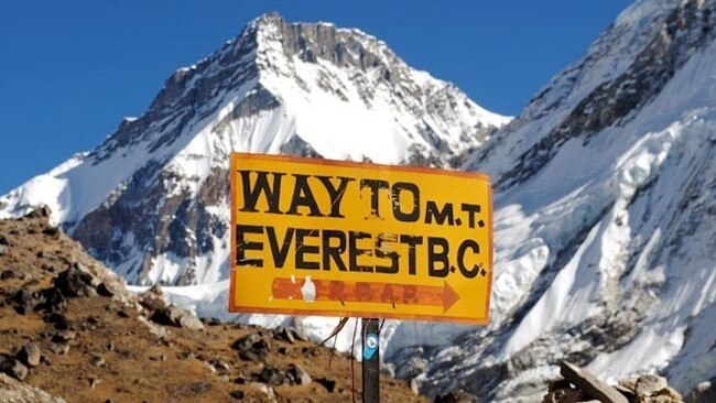 A sign to Mt Everest Base Camp.