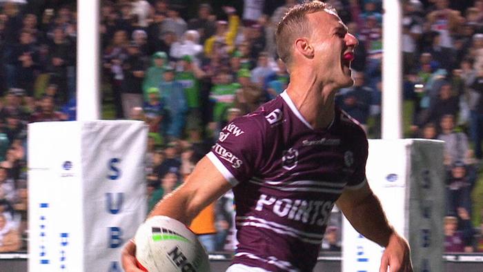 Daly Cherry-Evans scores for Manly.