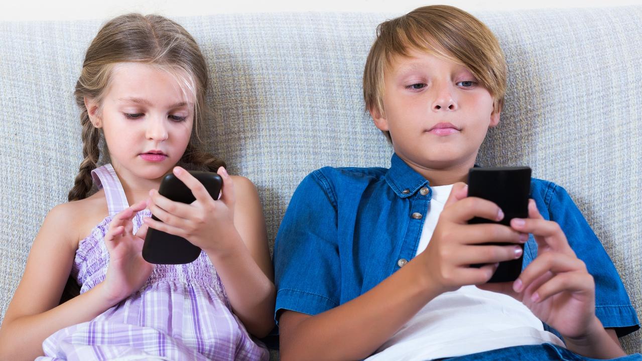 Kids News: Mobile phone ban | KidsNews