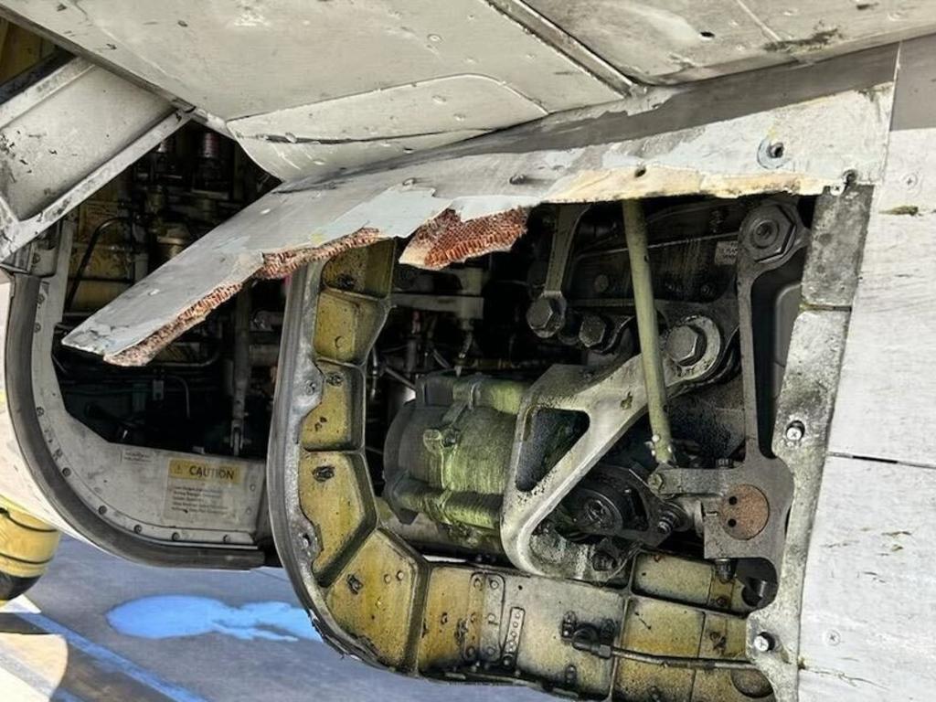 Boeing jet found to be missing panel after landing