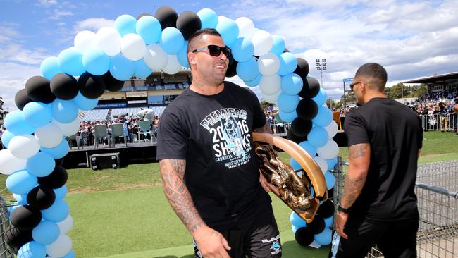 Andrew Fifita arrives with the NRL premership trophy. Picture: Stephen Cooper