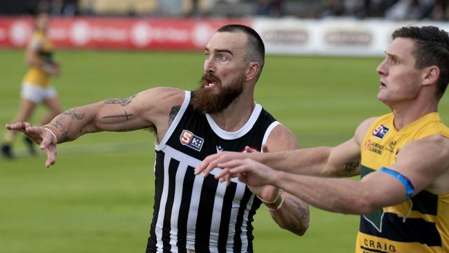 Dixon for the Magpies in the SANFL. Picture: Naomi Jellicoe