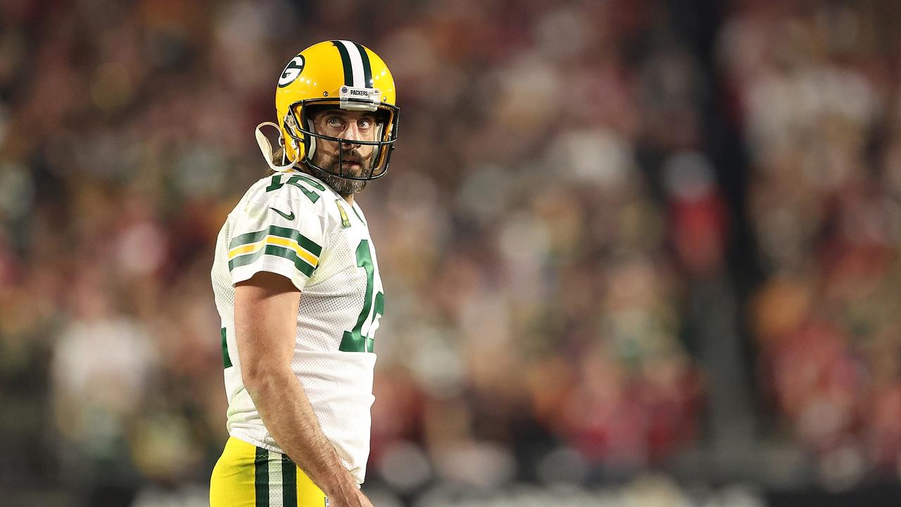GLENDALE, ARIZONA - OCTOBER 28: Aaron Rodgers #12 of the Green Bay Packers looks to the scoreboard during the second half of a game against the Arizona Cardinals at State Farm Stadium on October 28, 2021 in Glendale, Arizona. Christian Petersen/Getty Images/AFP == FOR NEWSPAPERS, INTERNET, TELCOS &amp; TELEVISION USE ONLY ==