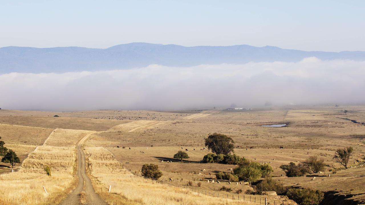 ‘Severe deficiency’ of rain takes hold in Victoria