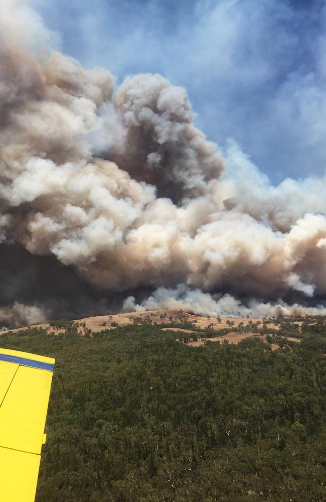 The massive bushfire near Dunedoo in the state’s Central West has burned more than 40,000 hectares.