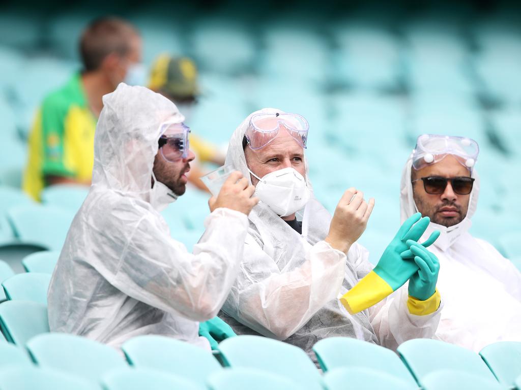 Nothing abnormal about this at all. (Photo by Mark Kolbe/Getty Images)