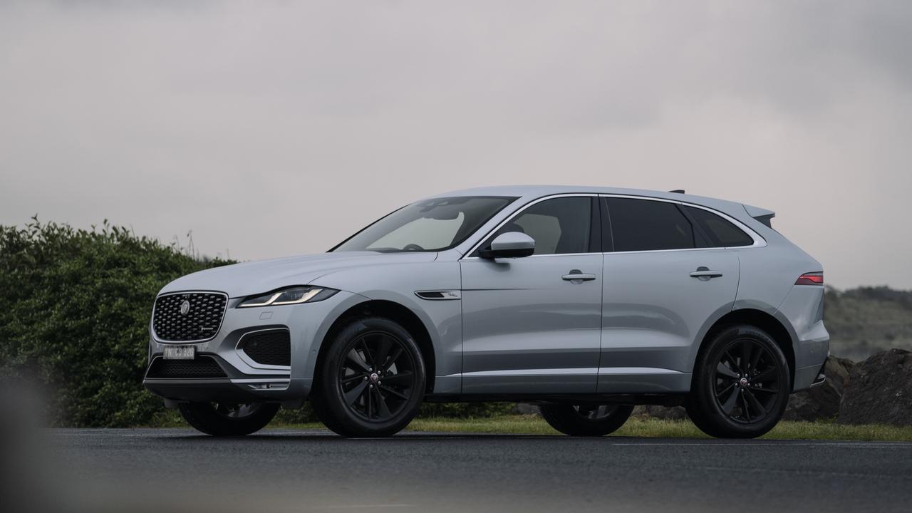 More than 1000km of driving saw the Jaguar F-Pace R-Dynamic SE D300 deliver consumption figures of 7.3L/100km.