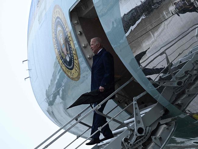 US President Joe Biden arrives to attend the G7 Summit at the US Marine Corps base in Iwakuni on May 18, 2023. (Photo by Brendan SMIALOWSKI / AFP)