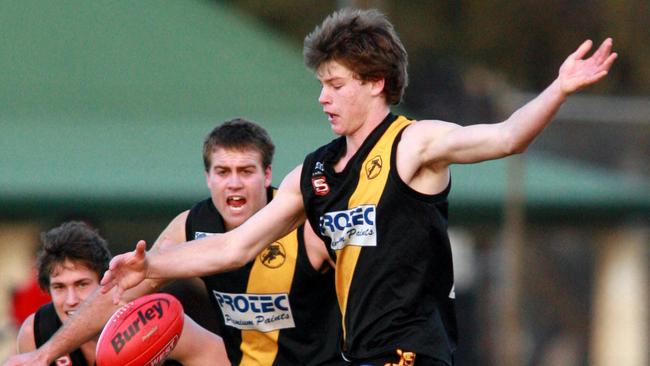 Bryce Gibbs plays for Glenelg against West Adelaide at Glenelg Oval in 2006.