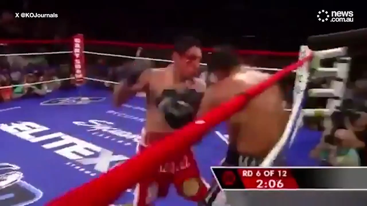 Israel Vazquez's iconic 'fight of the year' TKO