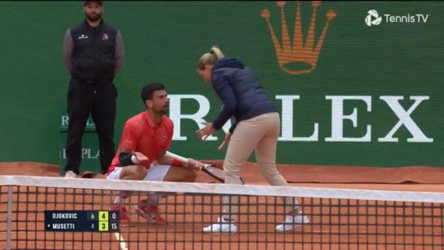 Crowd boos Djokovic… even though he’s right!