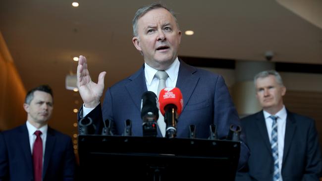 Labor leader Anthony Albanese said the Government needed to provide a clearer plan for late September when the JobKeeper subsidy is set to end. Picture: NCA NewsWire/Damian Shaw