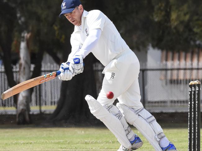 Kangaroos hop into Veterans cricket