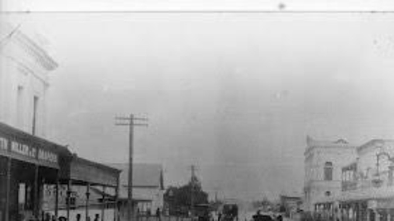 Major flooding in Maryborough in 1893.