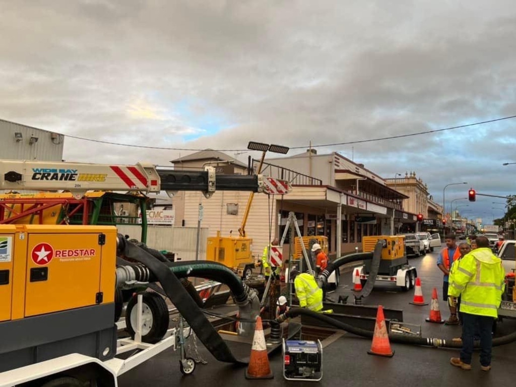 The levee system is being assembled once again in Maryborough's CBD.