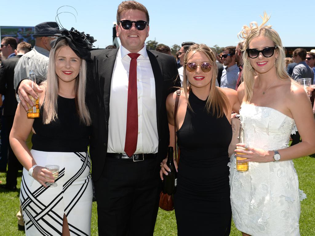 Melbourne Cup at Ascot Racecourse | news.com.au — Australia’s leading ...