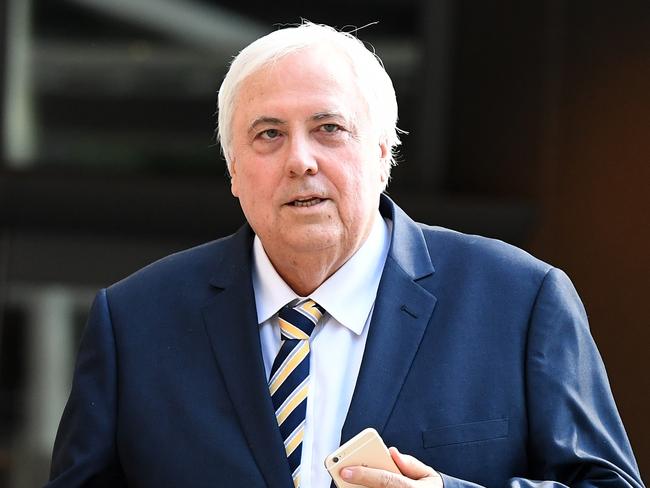Svelte Clive Palmer.