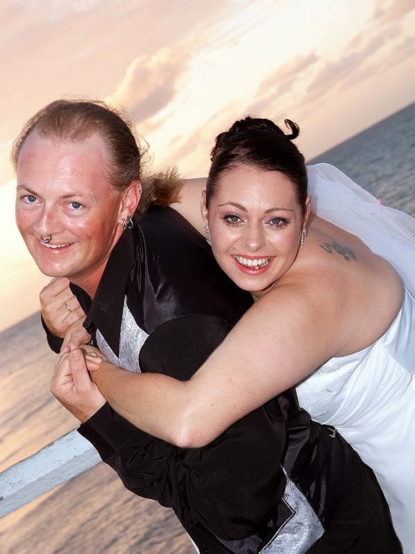 Clinton Miles and Tina Rask were married on May 13, 2007, in Hervey Bay.