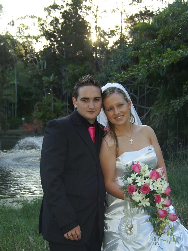 Michael Stewart and Samantha Drury were married on September 9, 2009.