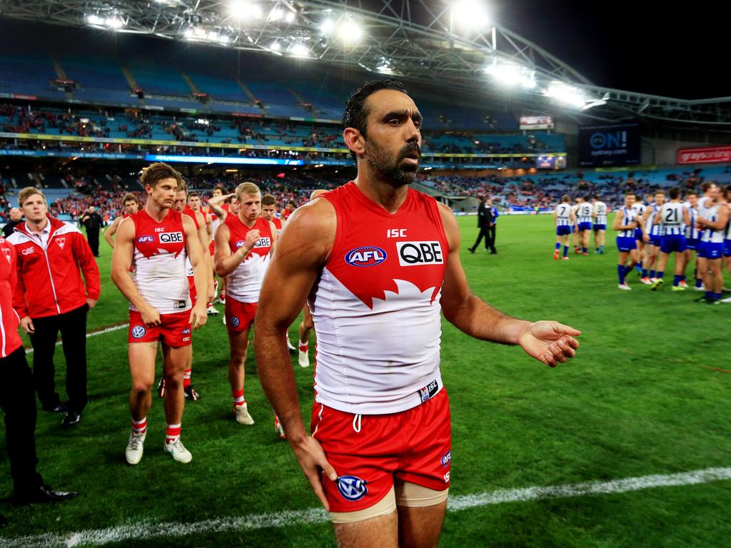 Adam Goodes leaves the field for the last time at ANZ Stadium. Picture: Mark Evans