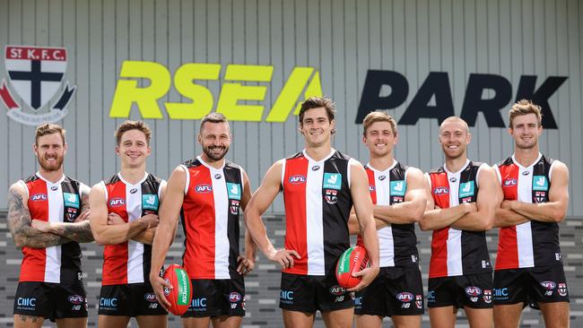 St Kilda players have agreed to take a pay cut. Picture: Martin Keep/Getty