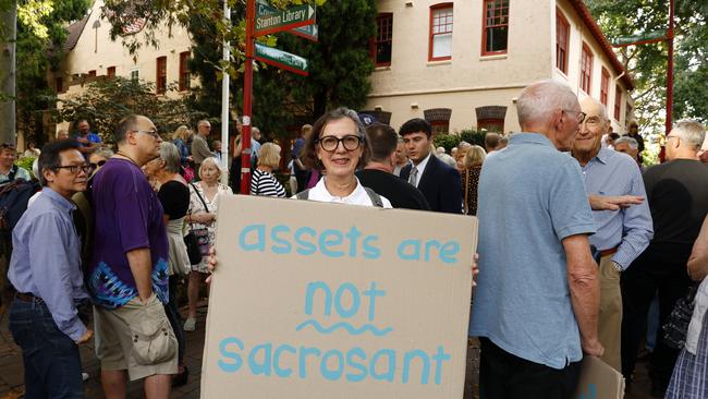 DAILY TELEGRAPH FEBRUARY 10, 2025. Resident of 24 years Jenifer Russell outside the North Sydney Council meeting to protest the proposed rate rise. Picture: Jonathan Ng