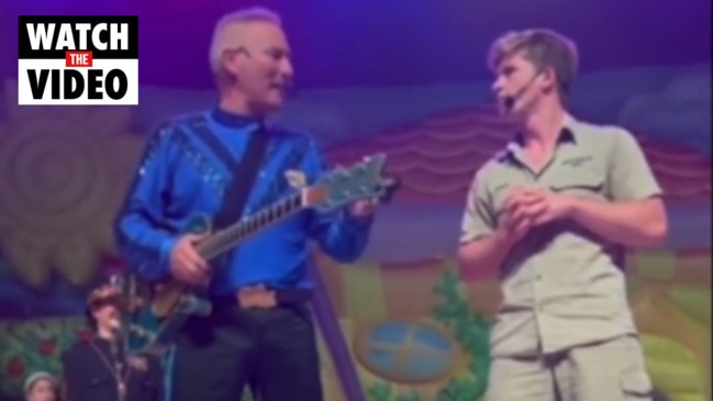 Robert Irwin's touching tribute to dad Steve on stage with The Wiggles