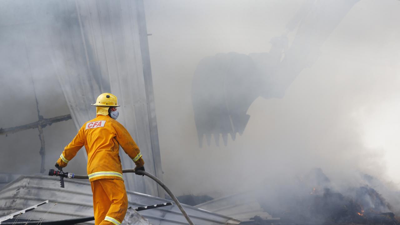 Powercor facing charges over two fires in south-west Victoria | Herald Sun