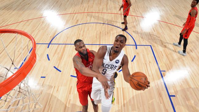 MiKyle McIntosh (Photo by David Dow/NBAE via Getty Images)