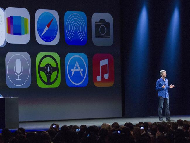 SAN FRANCISCO, CA - JUNE 10: Apple's Craig Federighi, Vice President of Software Engineering, introduces iOS7 at a keynote address during the 2013 Apple WWDC at the Moscone Center on June 10, 2013 in San Francisco, California. Apple's annual developer conference runs through June 14. Kim White/Getty Images/AFP== FOR NEWSPAPERS, INTERNET, TELCOS & TELEVISION USE ONLY ==