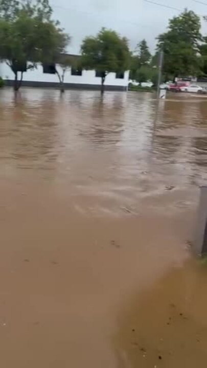 Kingaroy floods as wild weather hits Qld