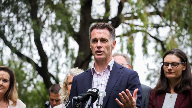 Labor leader Chris Minns has promised a “Net Zero Commission”