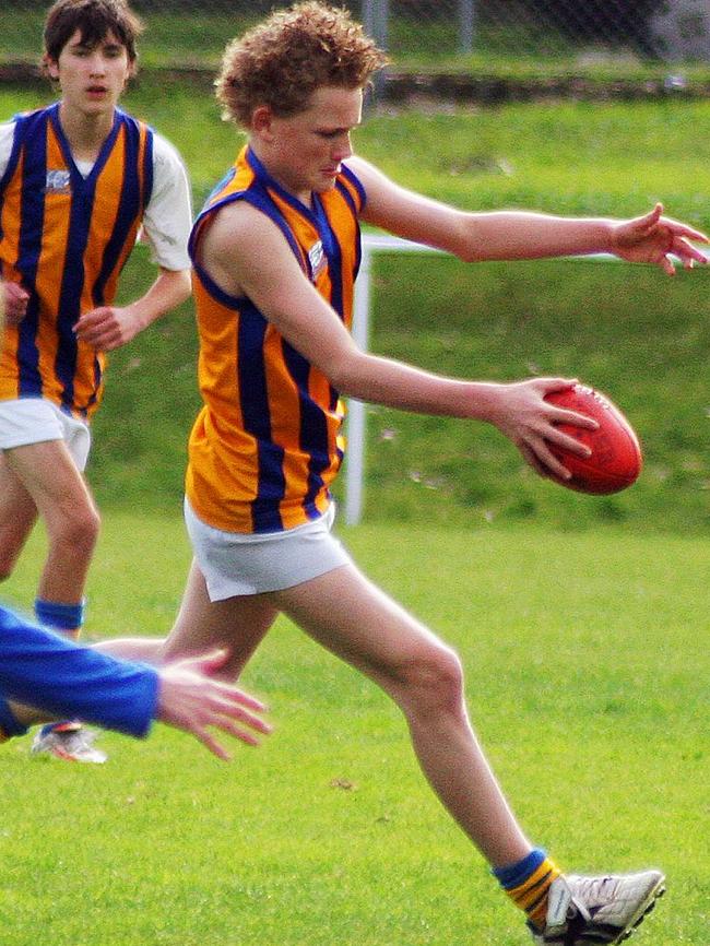 Adam Treloar on the burst playing junior footy for Noble Park.