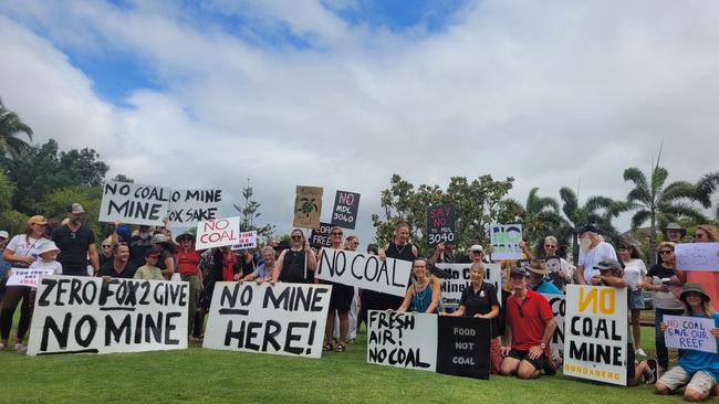 Protest against Fox Resources plan to open new coal mine on March 1 at Buss Park. Source: Coal Free Bundaberg.