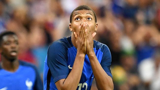 Graham Hunter: Manchester City are working hard to sign Kylian Mbappe.