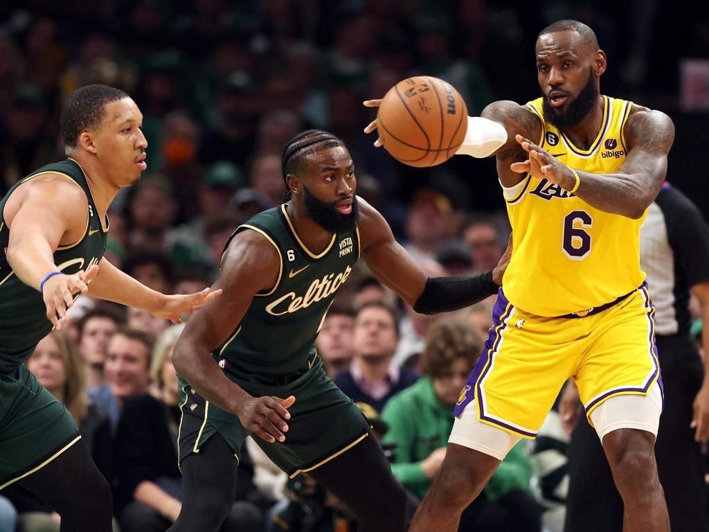 Jayson Tatum propels Celtics past Lakers in LeBron James' return