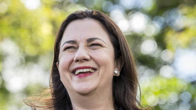 Queensland Premier Annastacia Palaszczuk with supporters at a barbecue at Rocks Riverside Park, Seventeen Mile Rocks the day after the 2017 Queensland election. Brisbane, Sunday, November 26, 2017. (AAP Image/Glenn Hunt) NO ARCHIVING