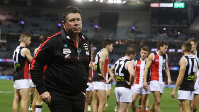 Brett Ratten is running out of ways to try and get his players to respond, and perform. Picture: Michael Klein