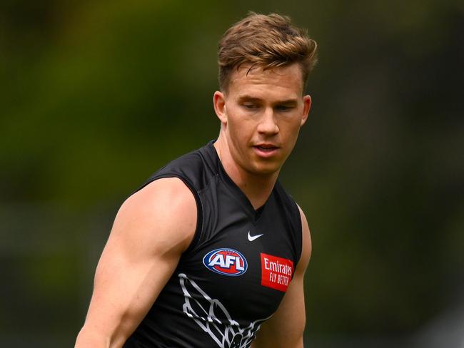 MELBOURNE, AUSTRALIA - NOVEMBER 27: Jack Bytel trains during a Collingwood Magpies AFL training session at Gosch's Paddock on November 27, 2023 in Melbourne, Australia. (Photo by Morgan Hancock/Getty Images)