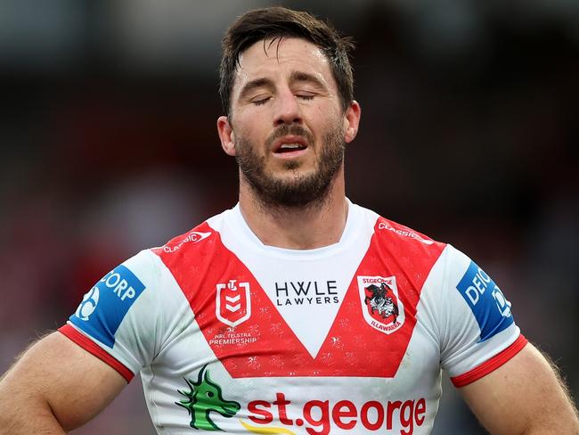 SYDNEY, AUSTRALIA - SEPTEMBER 07: Ben Hunt of the Dragons reacts during the round 27 NRL match between St George Illawarra Dragons and Canberra Raiders at Netstrata Jubilee Stadium, on September 07, 2024, in Sydney, Australia. (Photo by Mark Metcalfe/Getty Images)