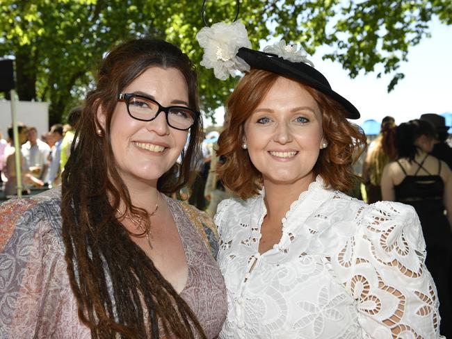 Apiam Bendigo Cup was held at Bendigo Racecourse, Bendigo, Victoria, on Wednesday, October 30th, 2024. Pictured enjoying the horse racing carnival are Jara and Tehgan. Picture: Andrew Batsch