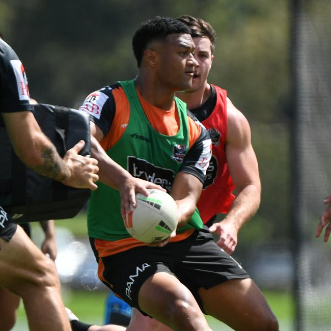 Tigers 18-year-old five-eighth Latu Fainu. Picture: NRL Photos