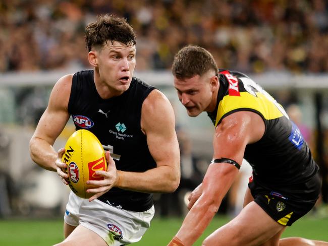 Sam Walsh was one of Carlton’s best in the first half against Richmond before he faded out – and the Blues suffered an awful collapse. Picture: Dylan Burns / Getty Images