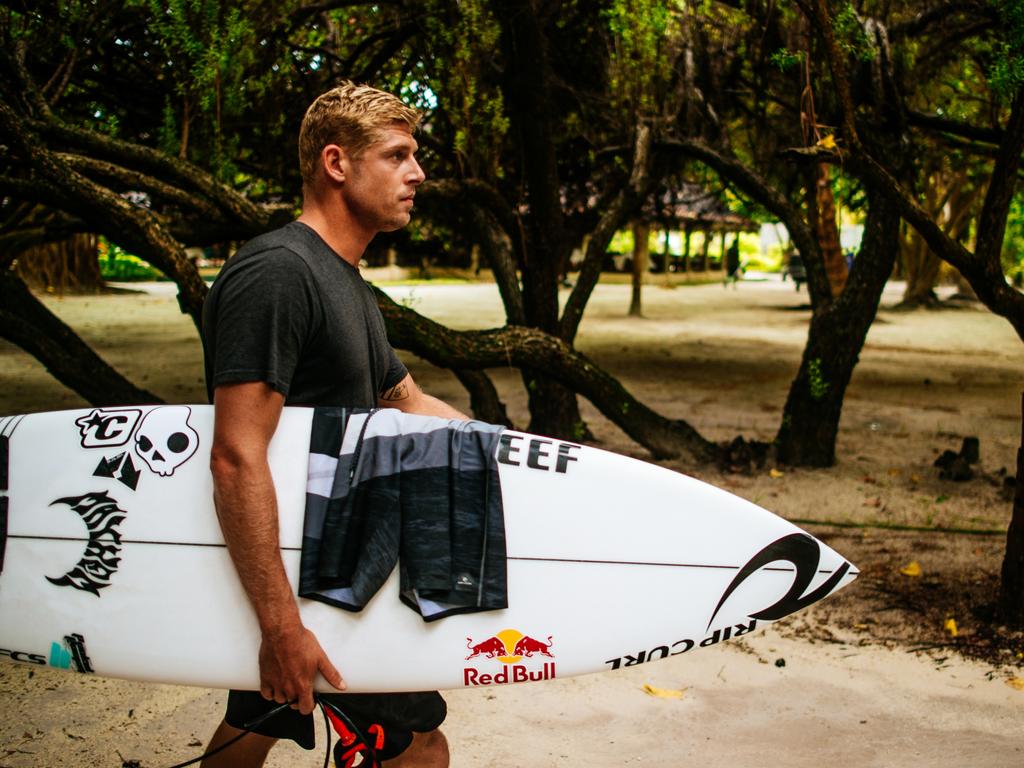 Mick Fanning in multimillion-dollar sponsorship deal with Rip Curl ...