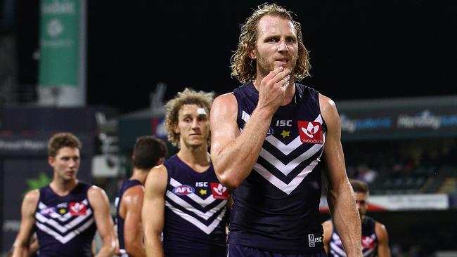 David Mundy leads his team off Subiaco after losing to Gold Coast.