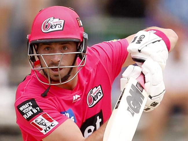 ALICE SPRINGS, AUSTRALIA - DECEMBER 20: James Vince of the Sydney Sixers bats during the Big Bash League match between the Hobart Hurricanes and the Sydney Sixers at Traeger Park on December 20, 2019 in Alice Springs, Australia. (Photo by Darrian Traynor/Getty Images)