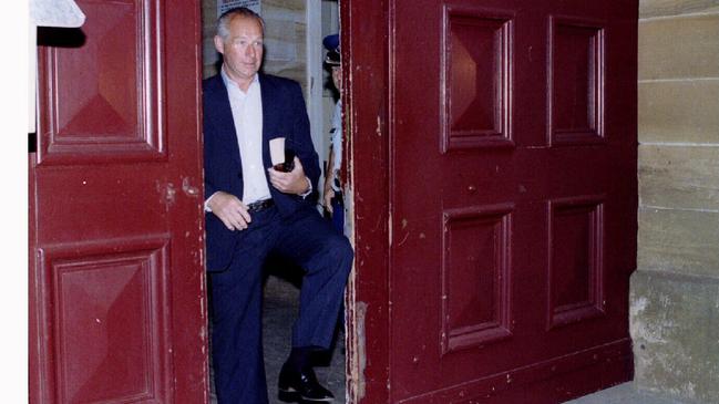 Former detective Sgt. Roger Rogerson takes his first step to freedom from Berrima prison, in N.S.W. today. f/l Dec. 95 Undated Photo Pic. Paul Hutton /Crime prison