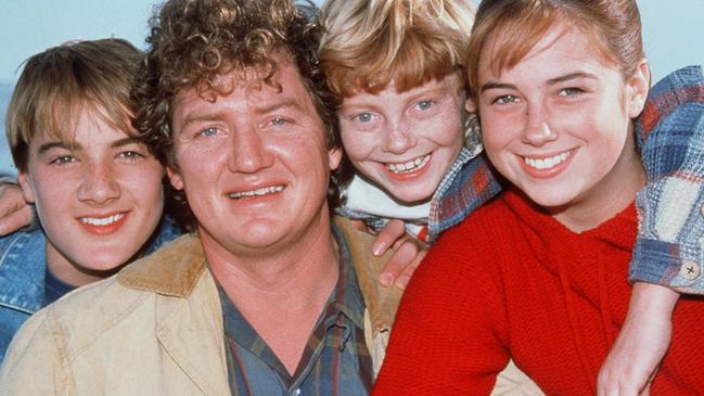 Cast from TV program "Round the Twist. /TV/programs/Titles/Round/the/Twist